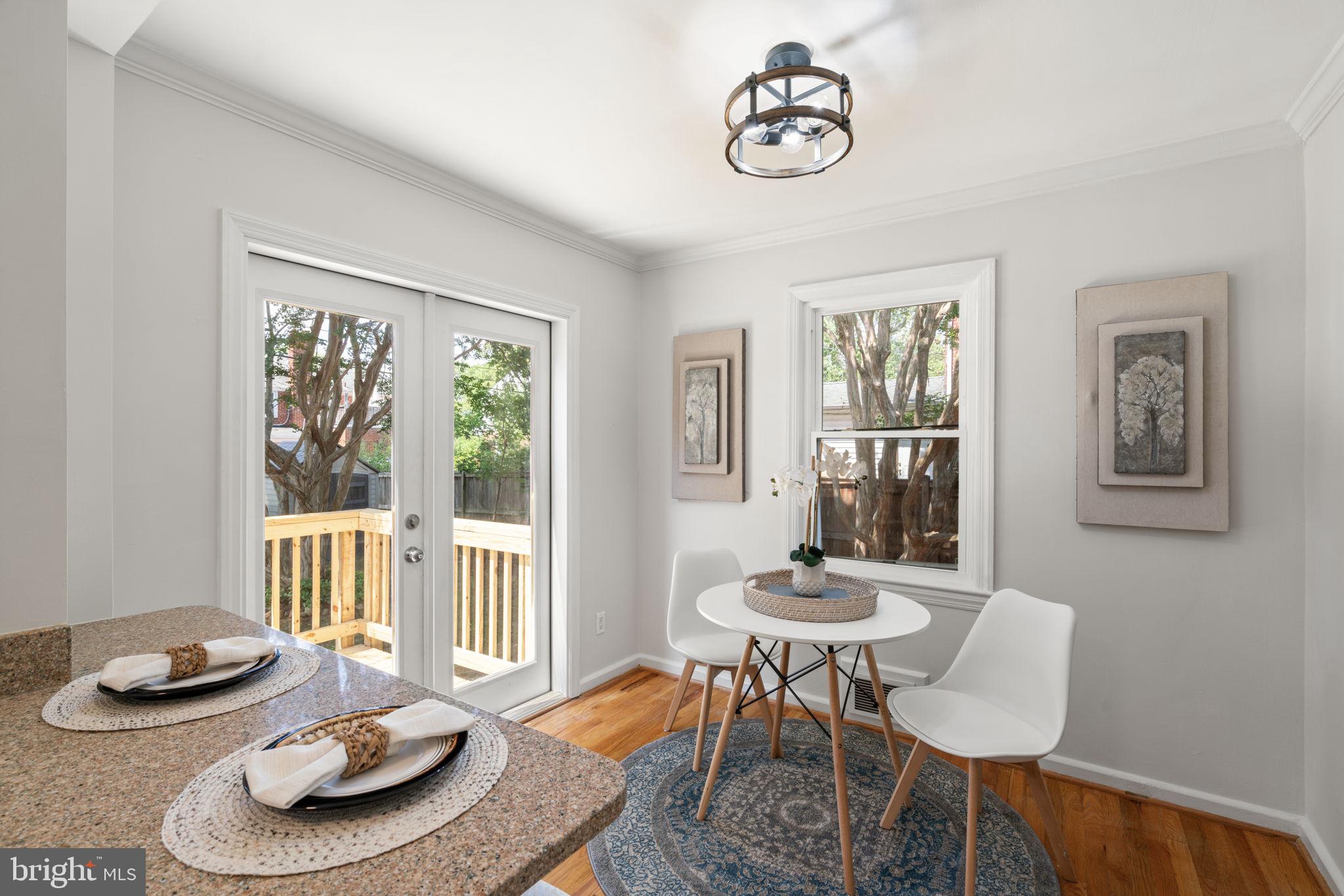 5934 WILLIAMSBURG ROAD