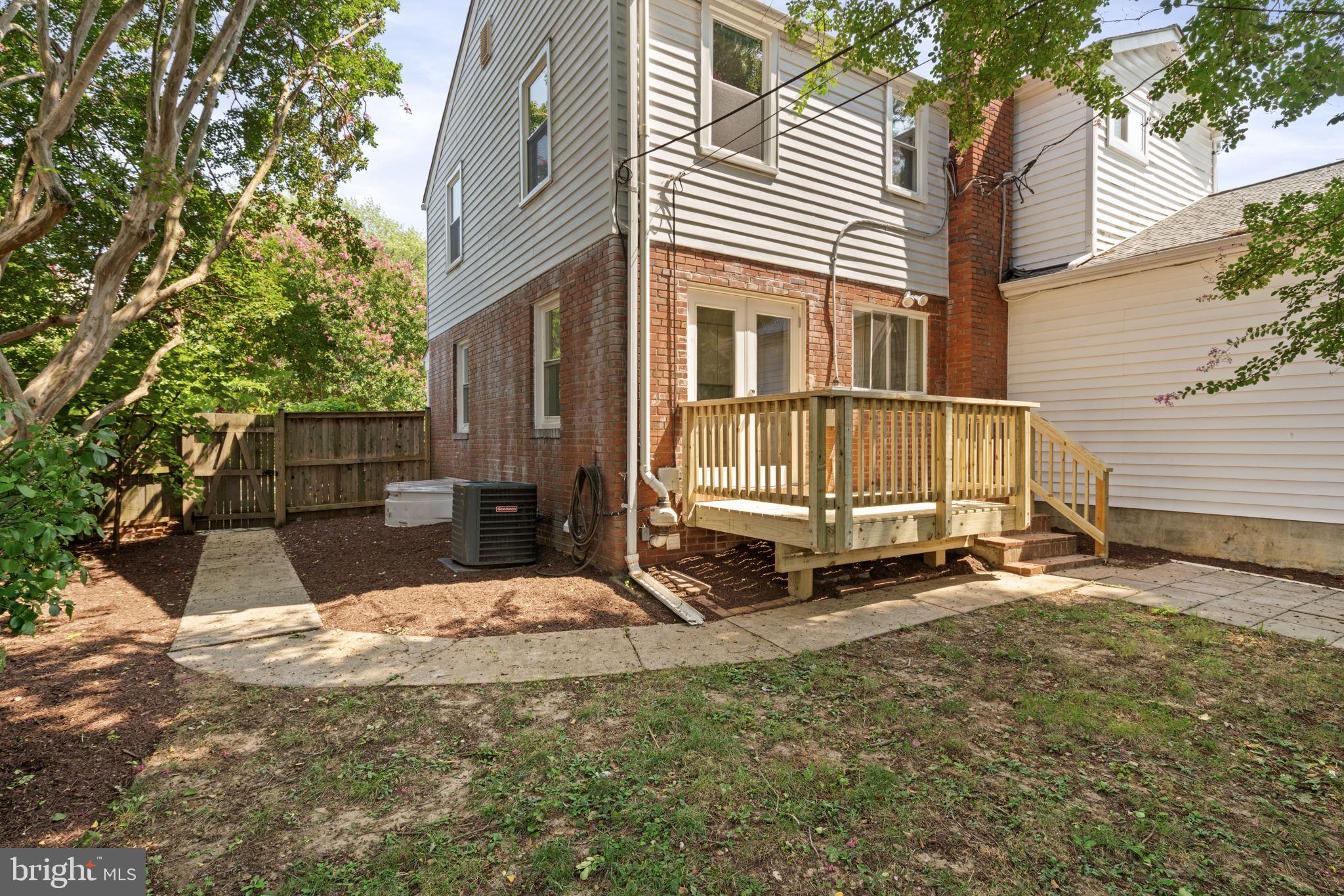 5934 WILLIAMSBURG ROAD
