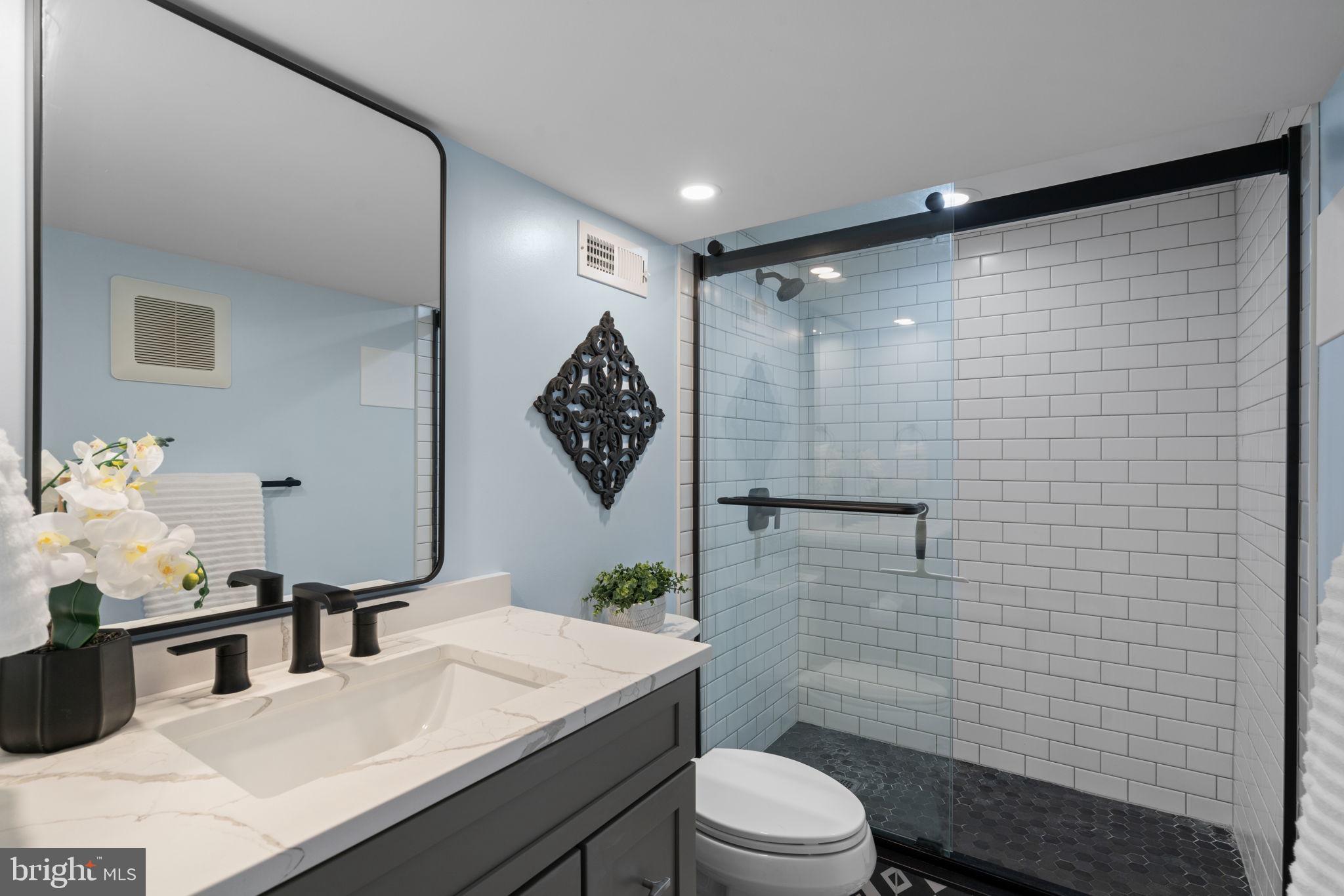 5934 WILLIAMSBURG ROAD