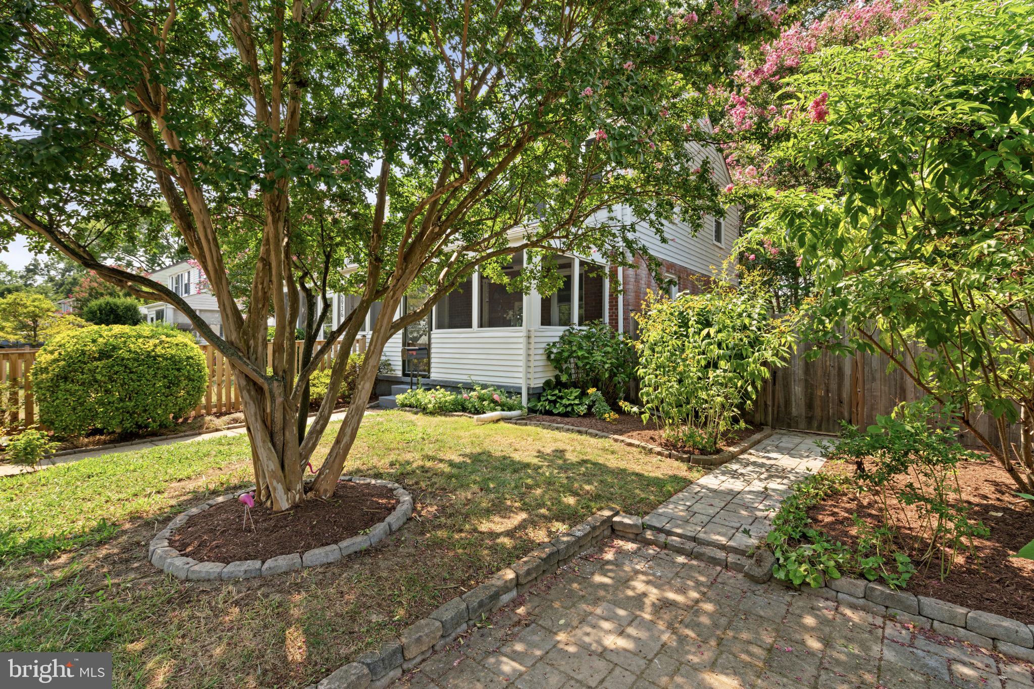 5934 WILLIAMSBURG ROAD