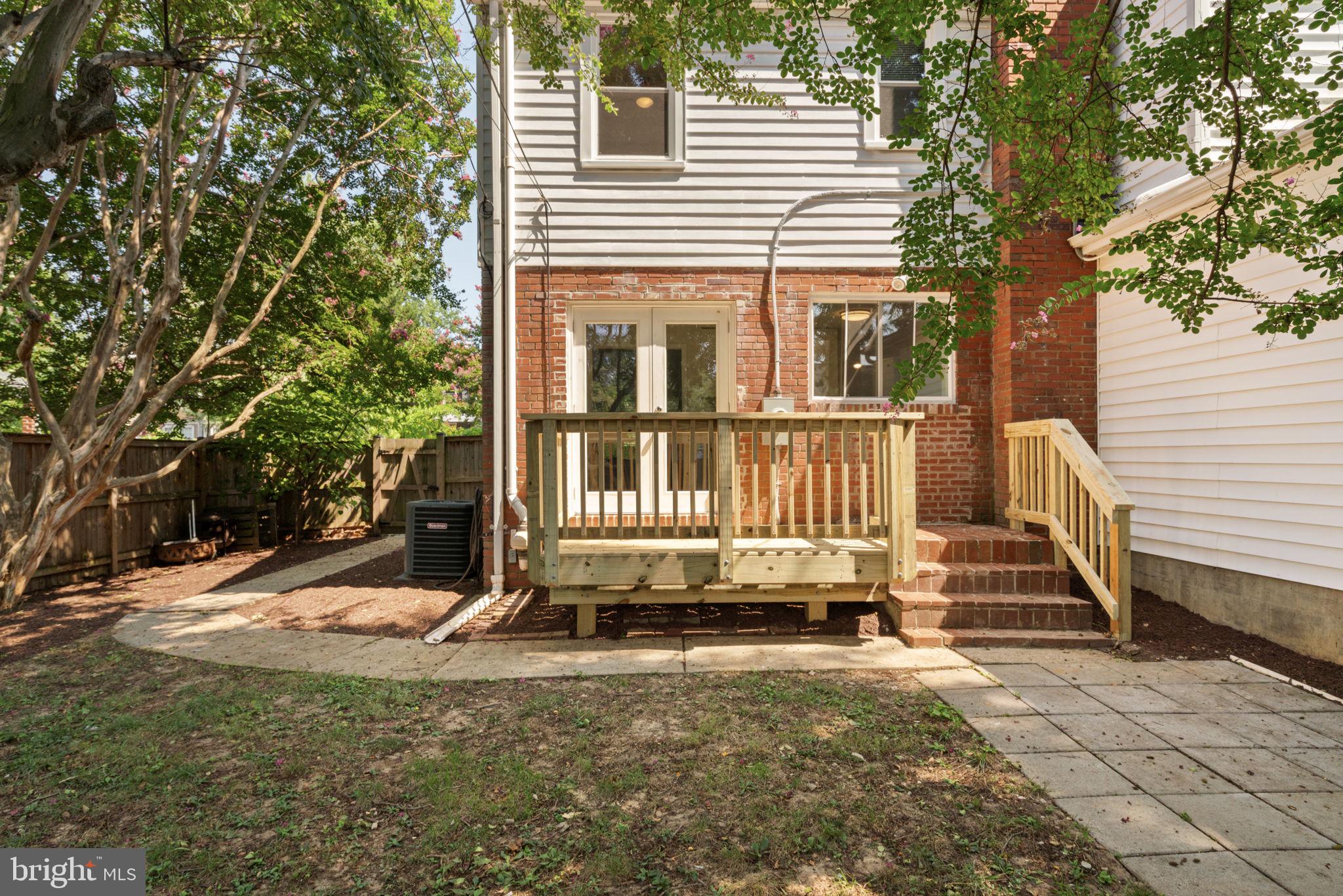 5934 WILLIAMSBURG ROAD