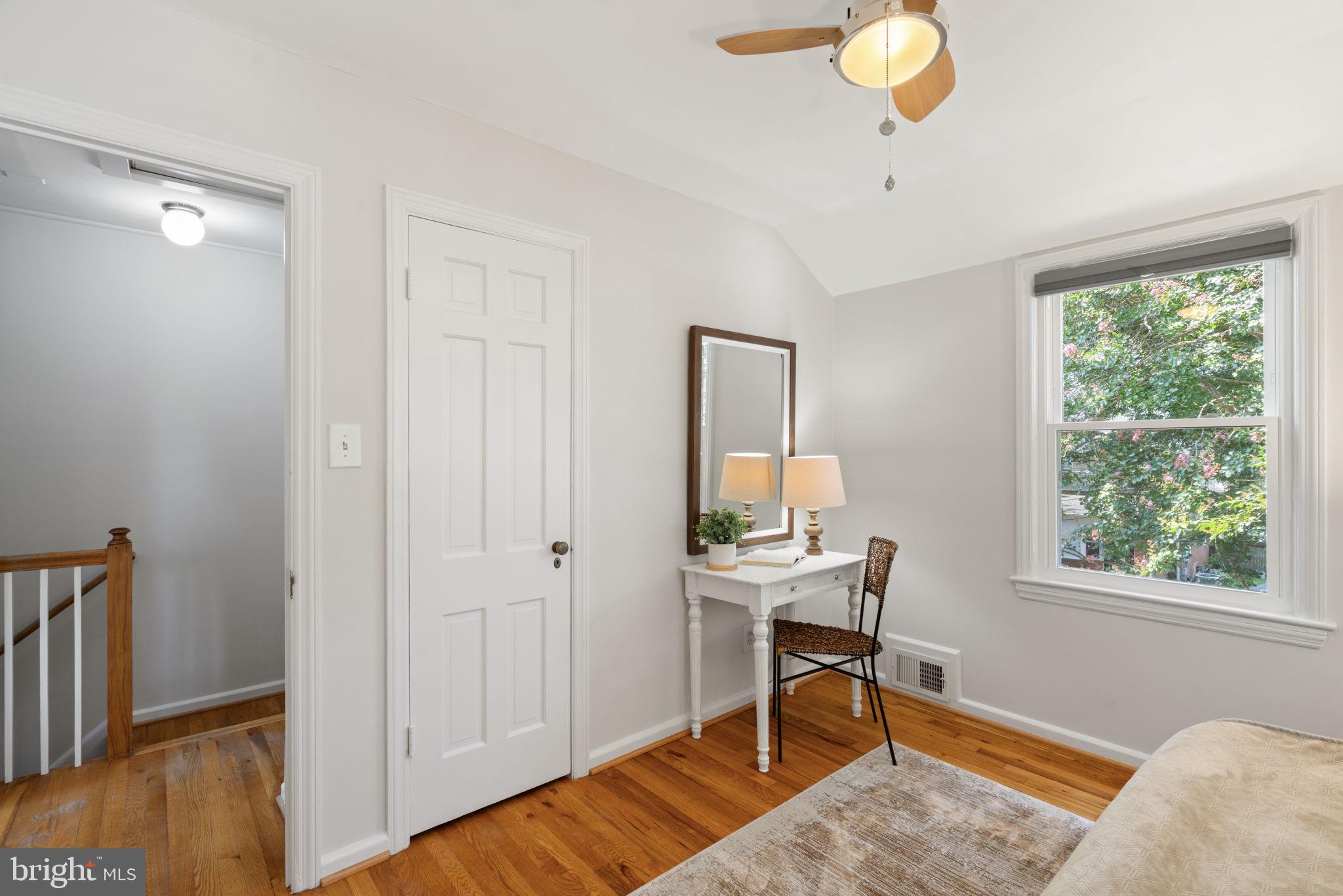 5934 WILLIAMSBURG ROAD