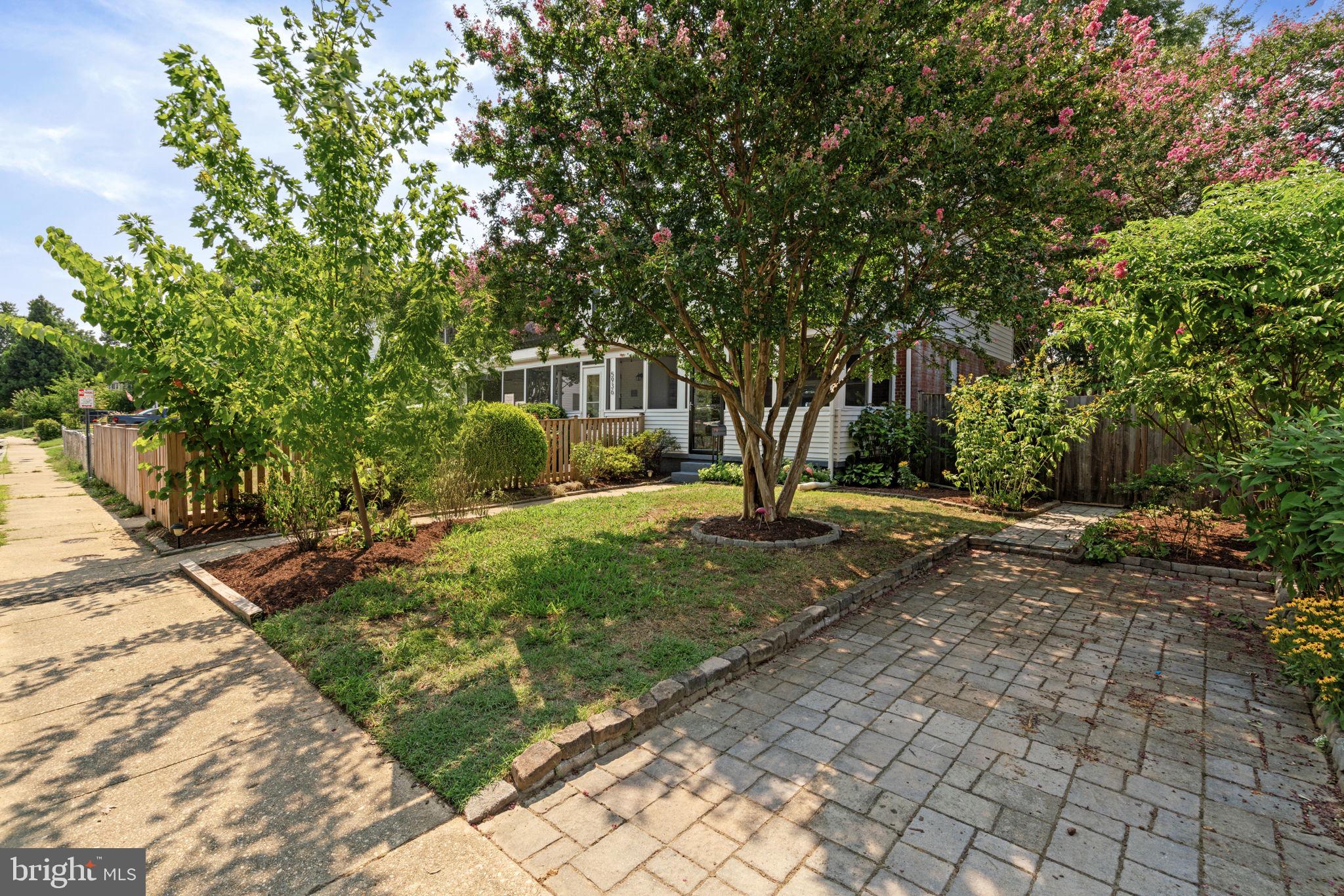 5934 WILLIAMSBURG ROAD