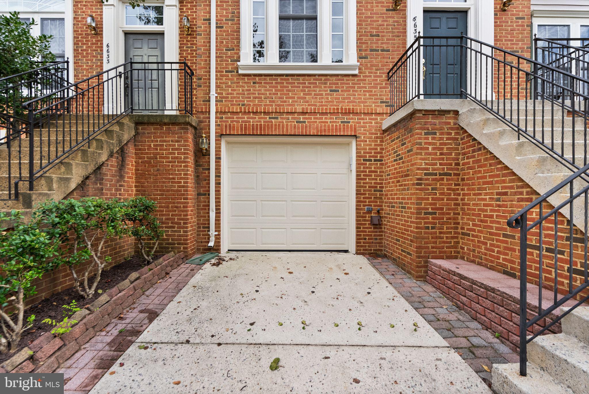 6635 DEBRA LU WAY