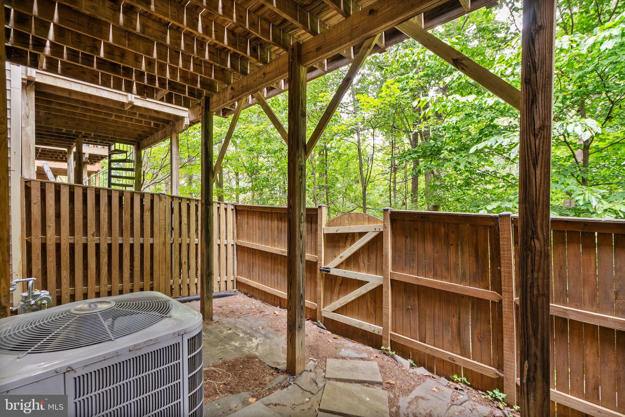6635 DEBRA LU WAY