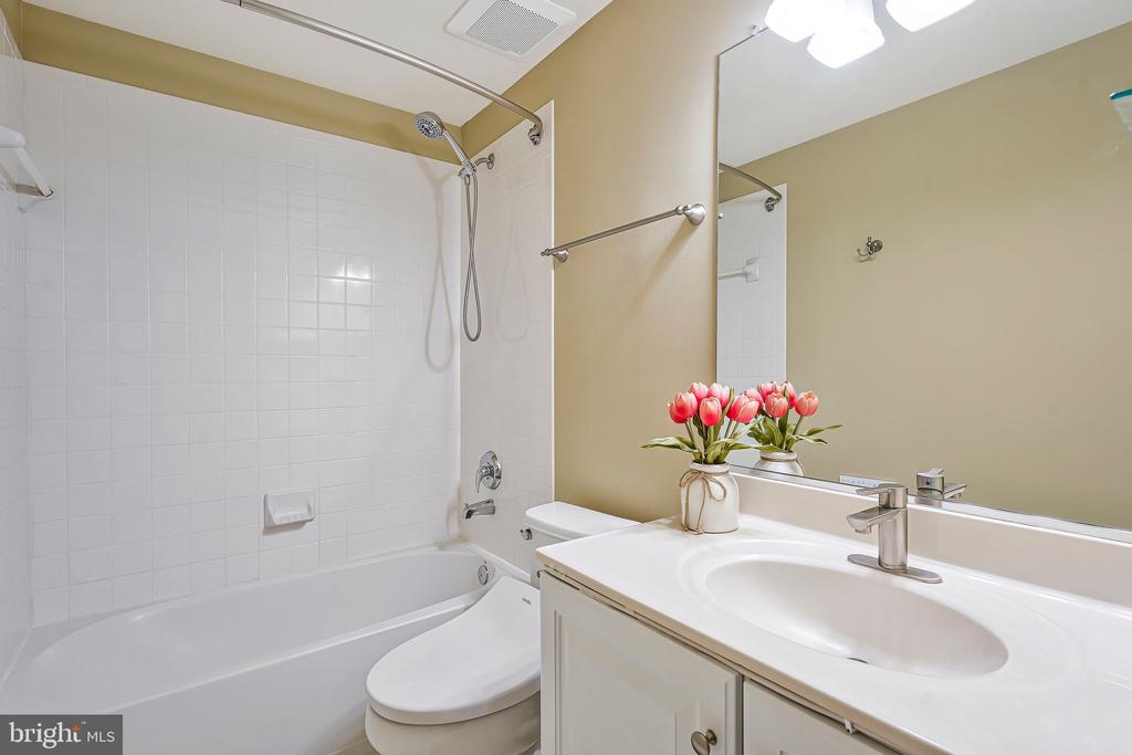 4741 FEATURE OAK WAY
