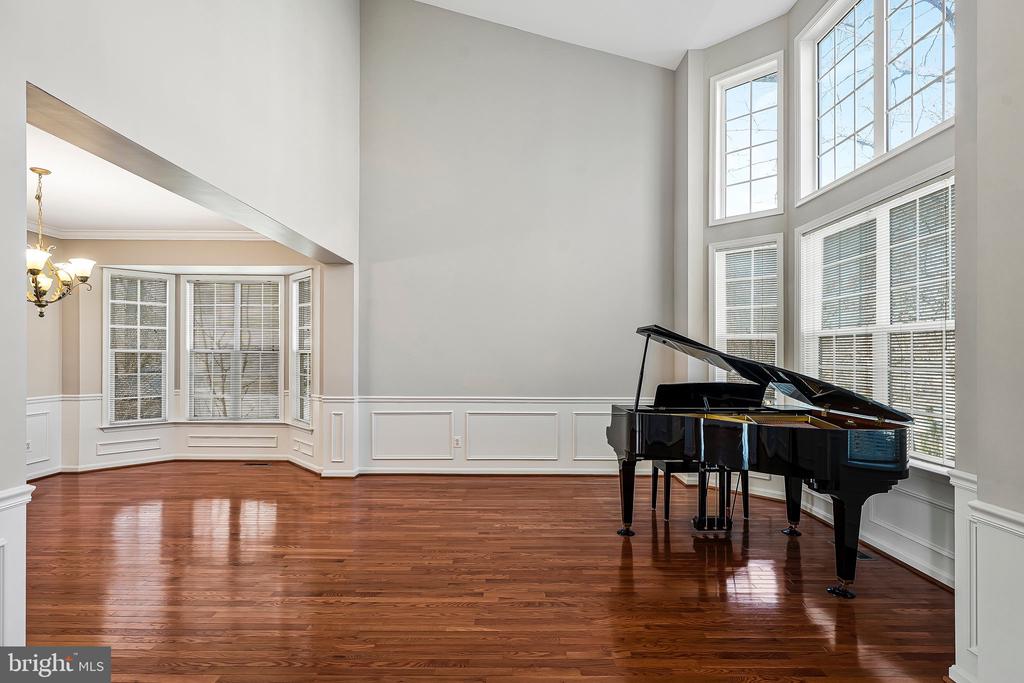 4741 FEATURE OAK WAY