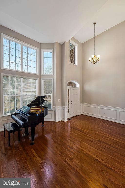 4741 FEATURE OAK WAY