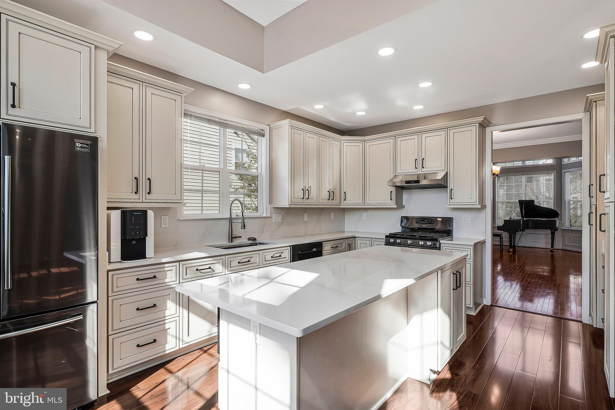 4741 FEATURE OAK WAY