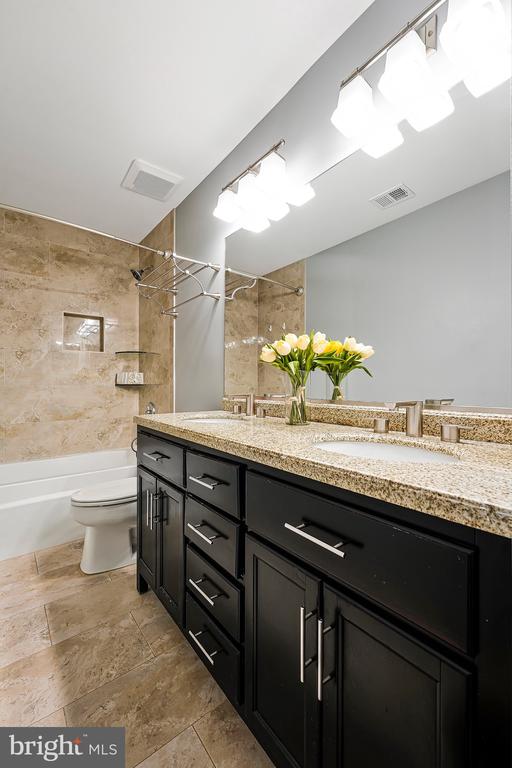 4741 FEATURE OAK WAY