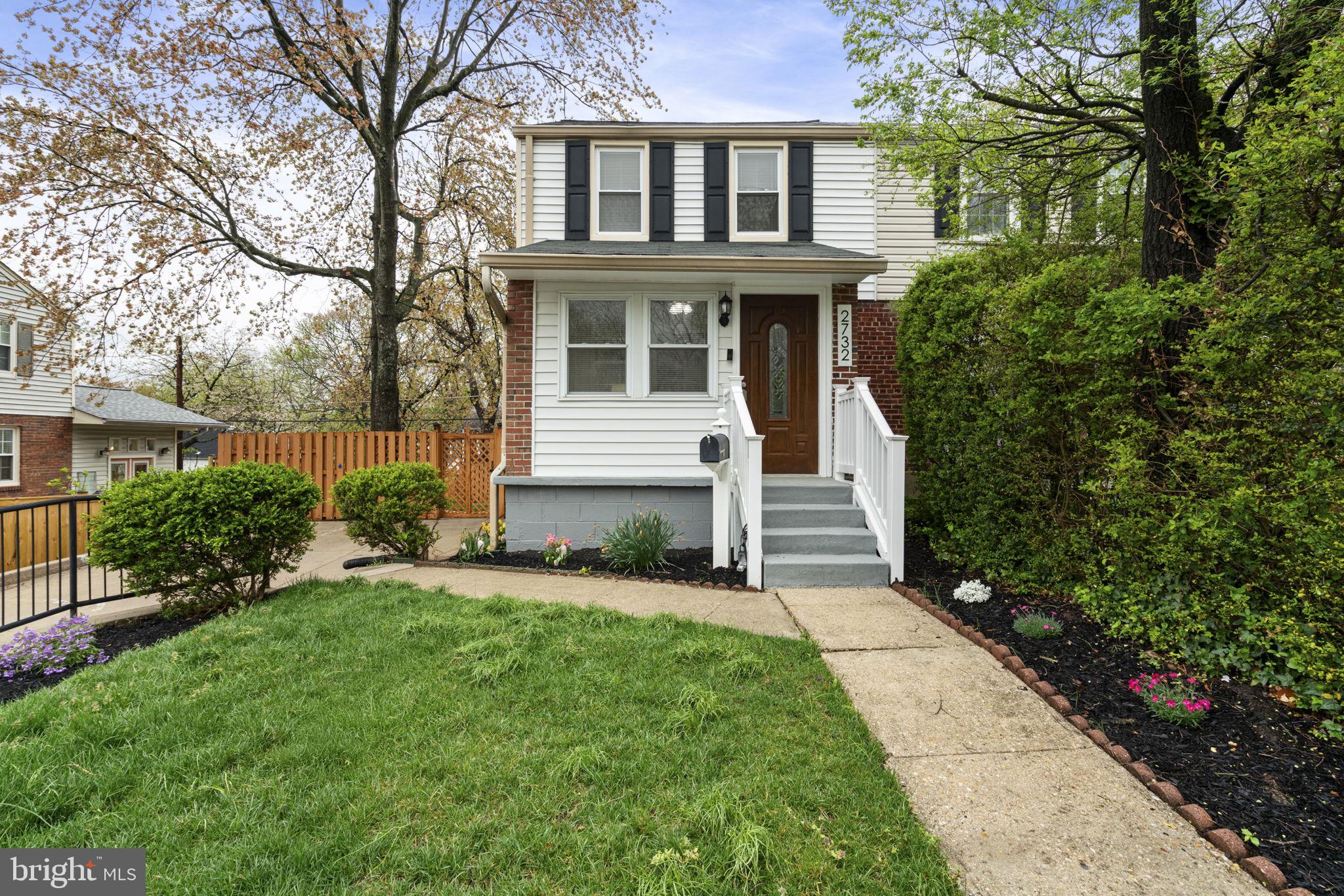 2732 FORT DRIVE