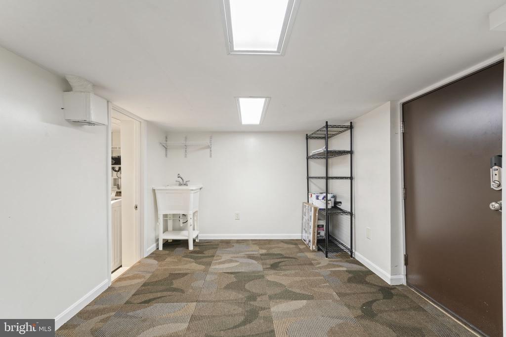 2732 FORT DRIVE