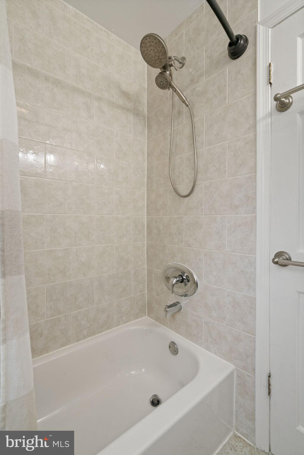 2732 FORT DRIVE