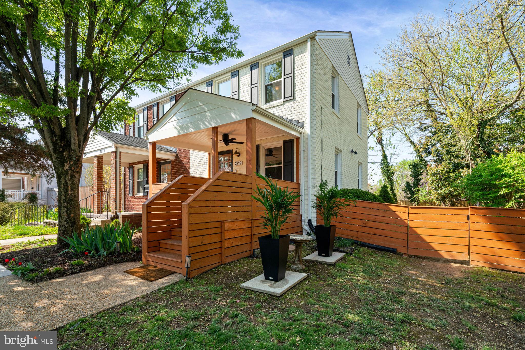2719 FORT DRIVE
