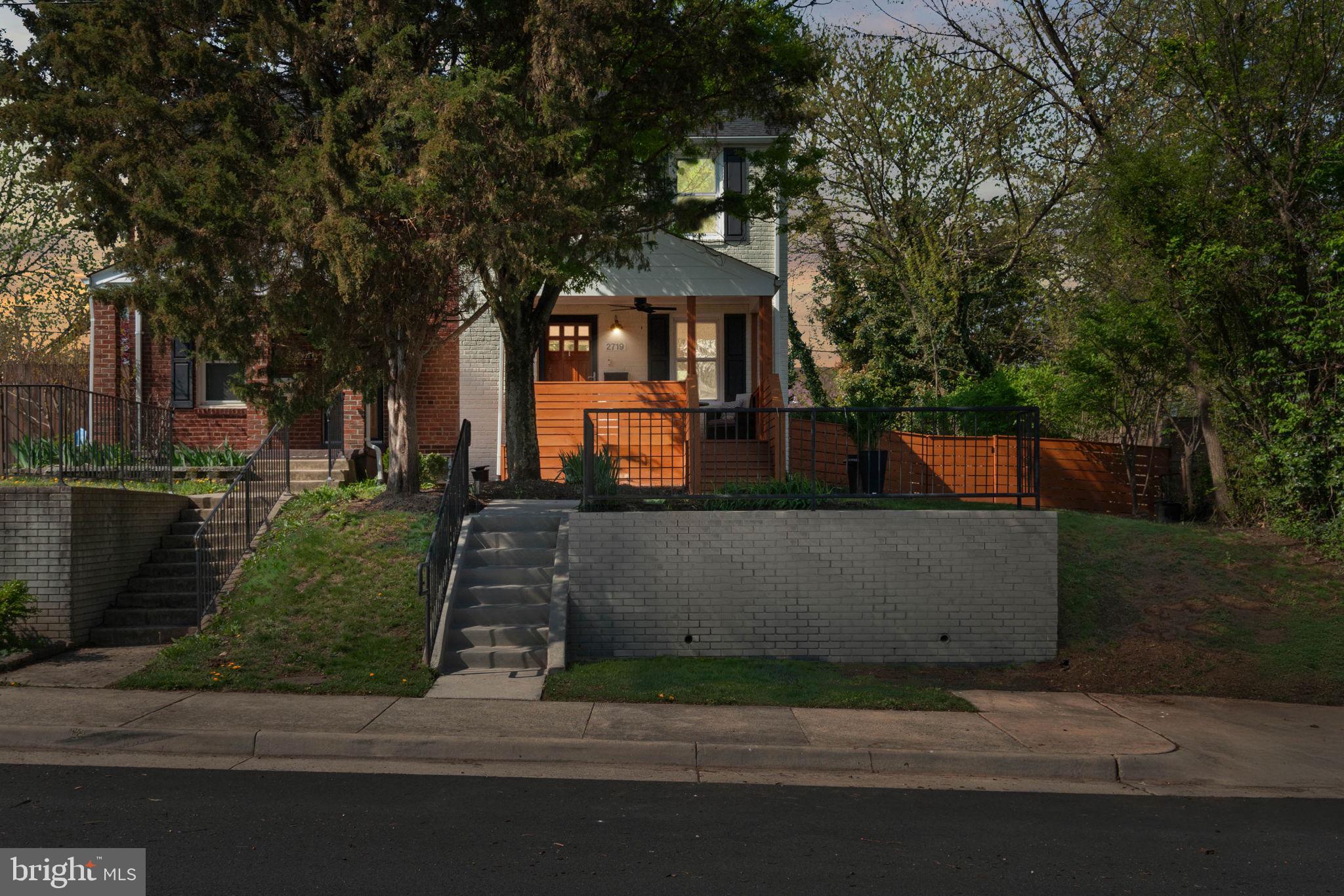 2719 FORT DRIVE