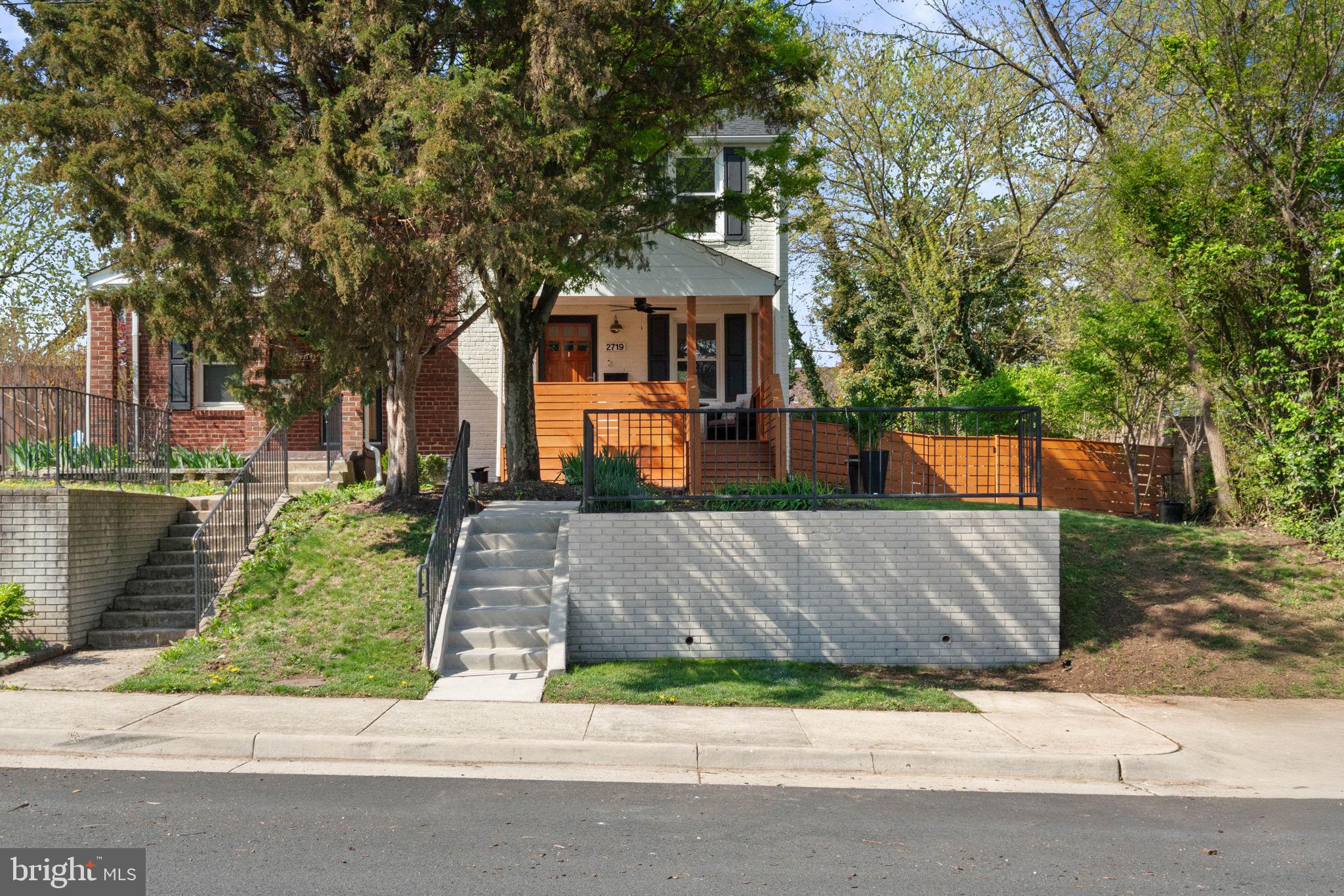 2719 FORT DRIVE
