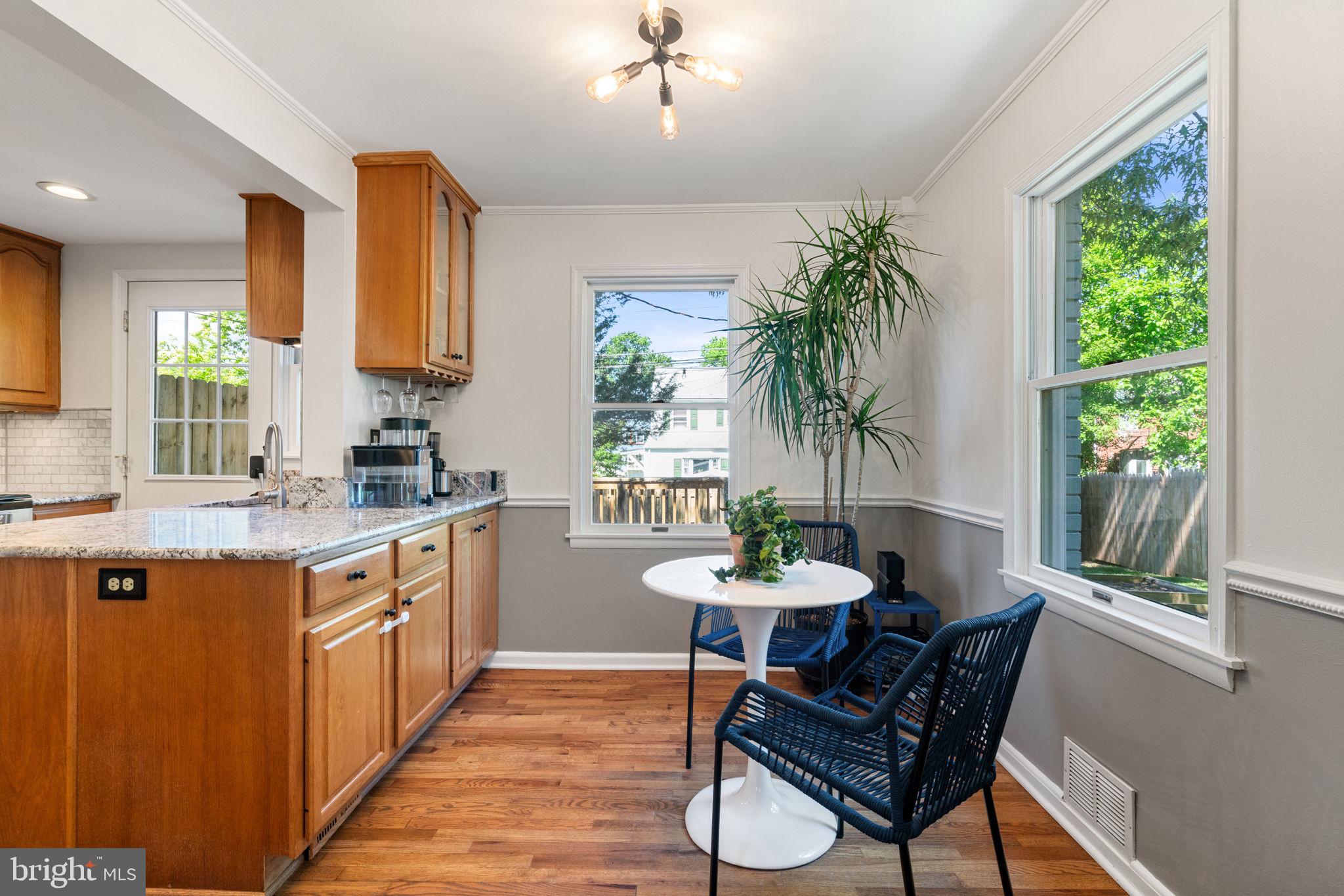 6002 WILLIAMSBURG ROAD