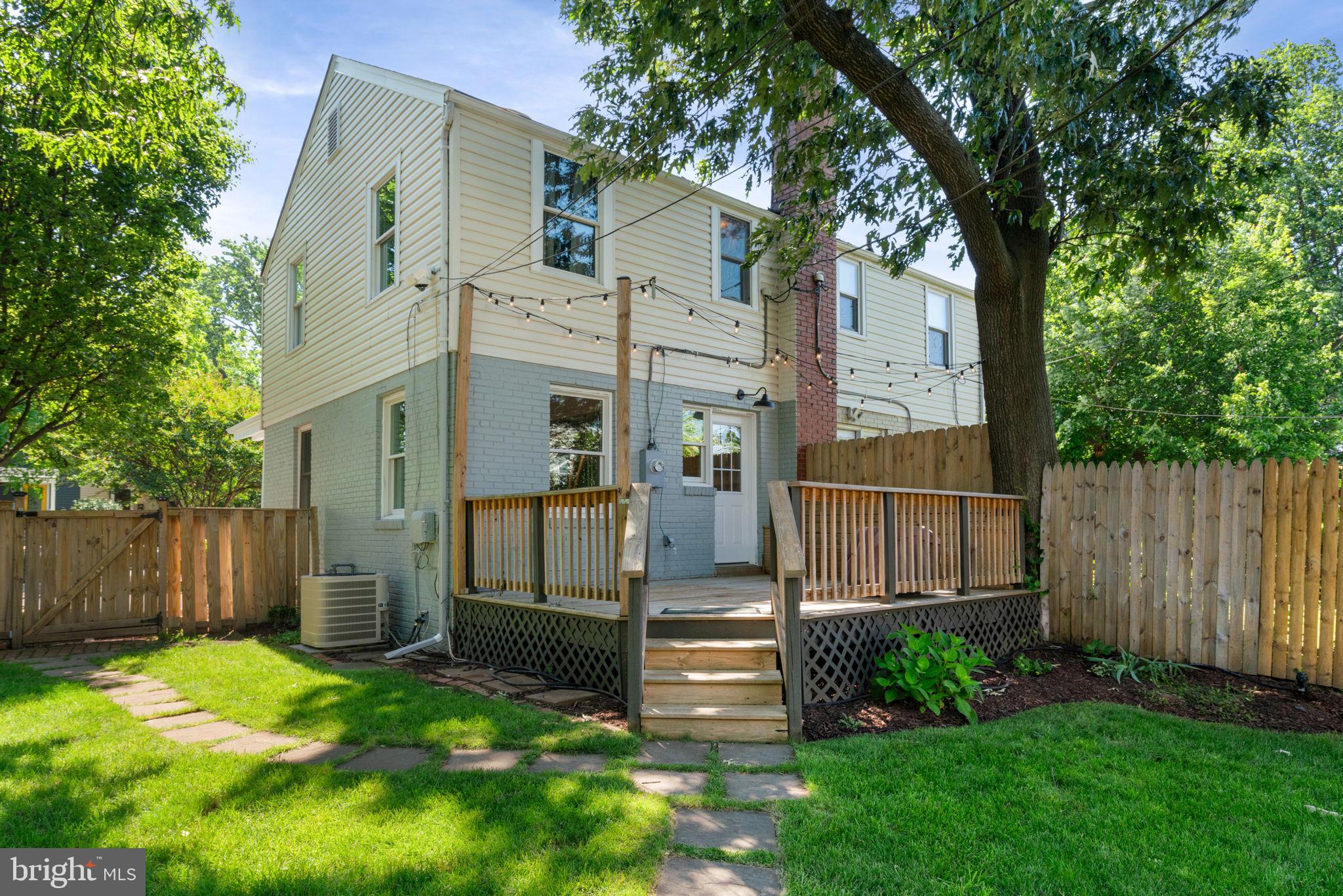 6002 WILLIAMSBURG ROAD