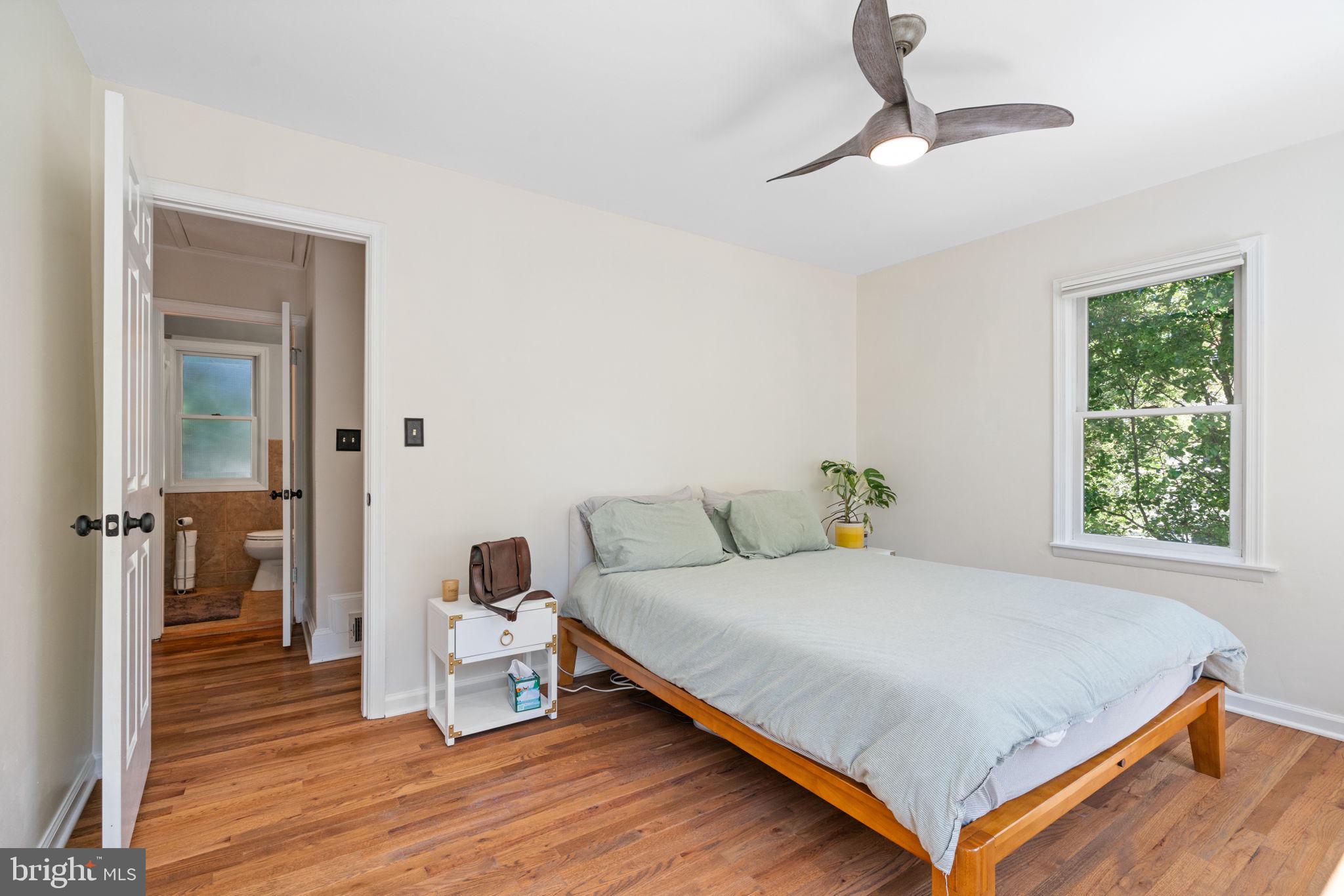 6002 WILLIAMSBURG ROAD
