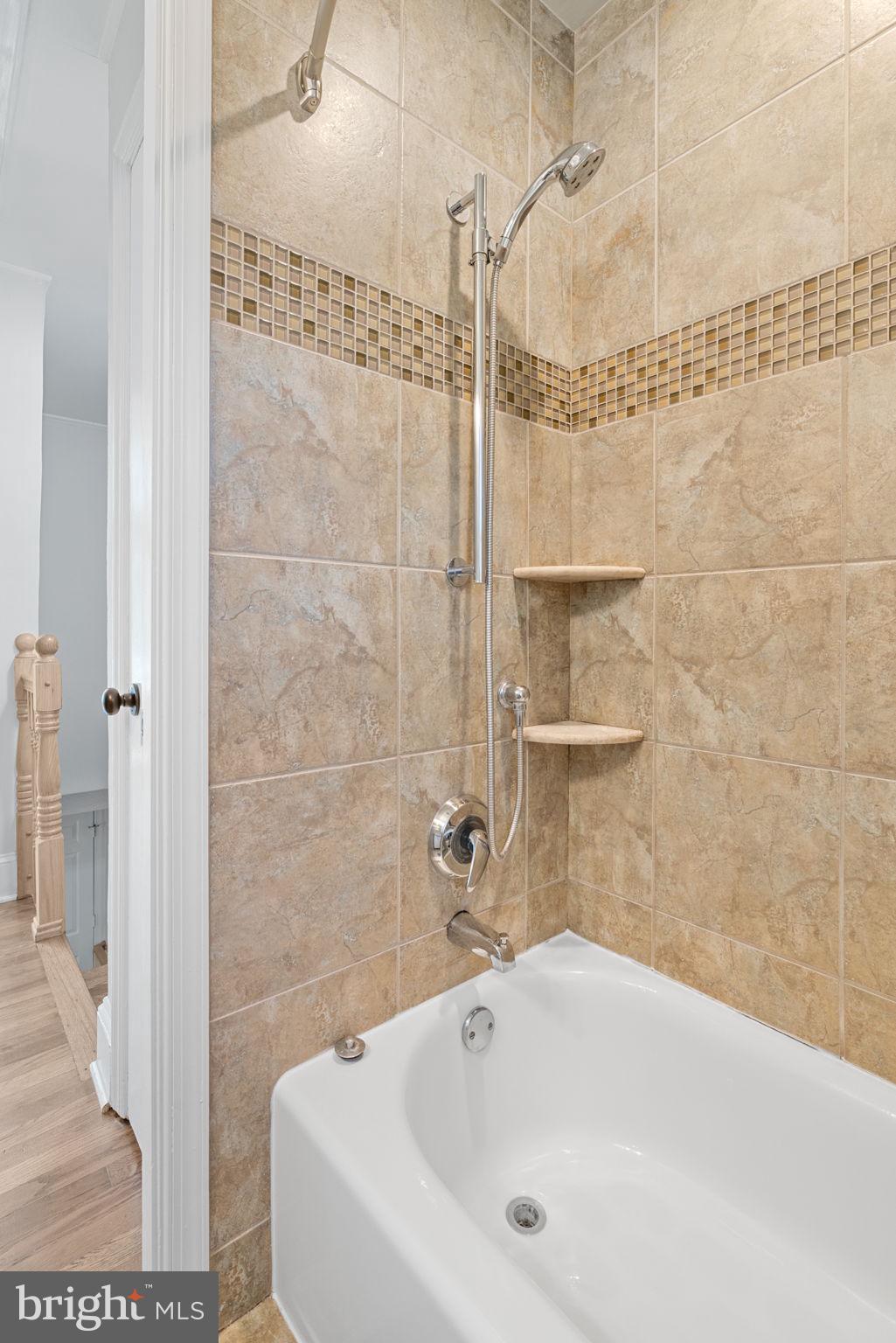6002 WILLIAMSBURG ROAD