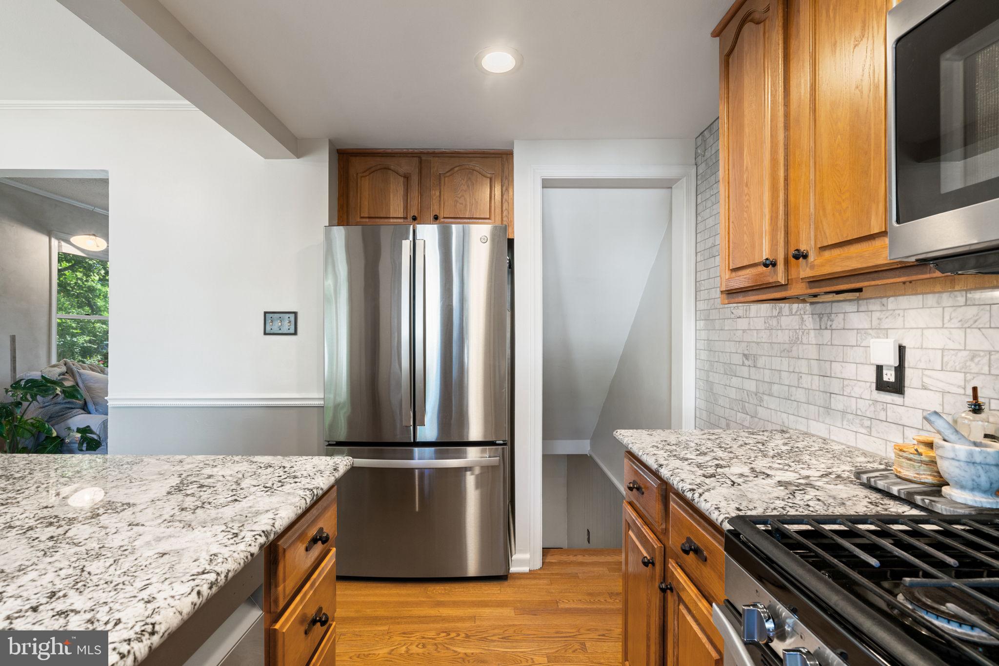 6002 WILLIAMSBURG ROAD