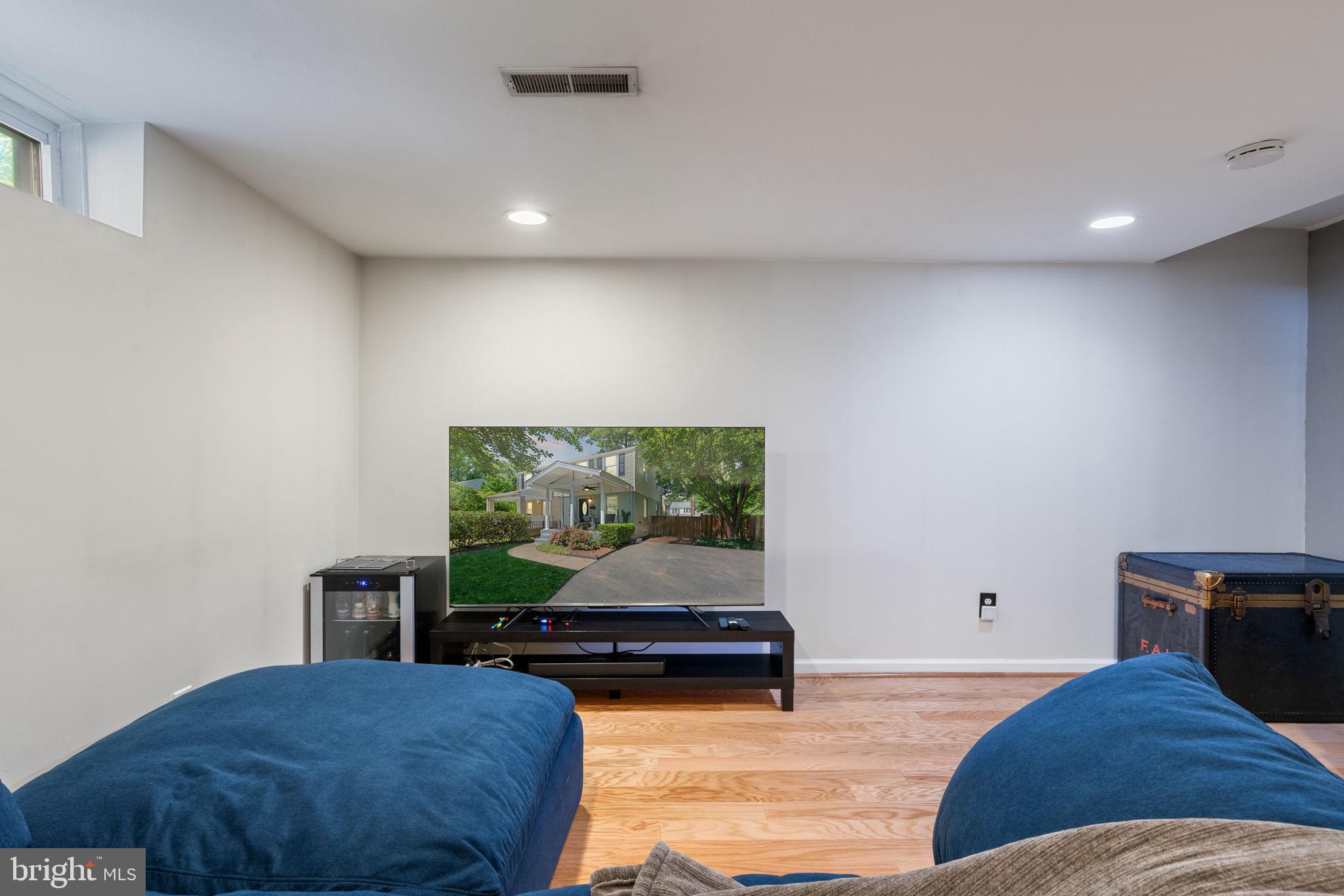 6002 WILLIAMSBURG ROAD
