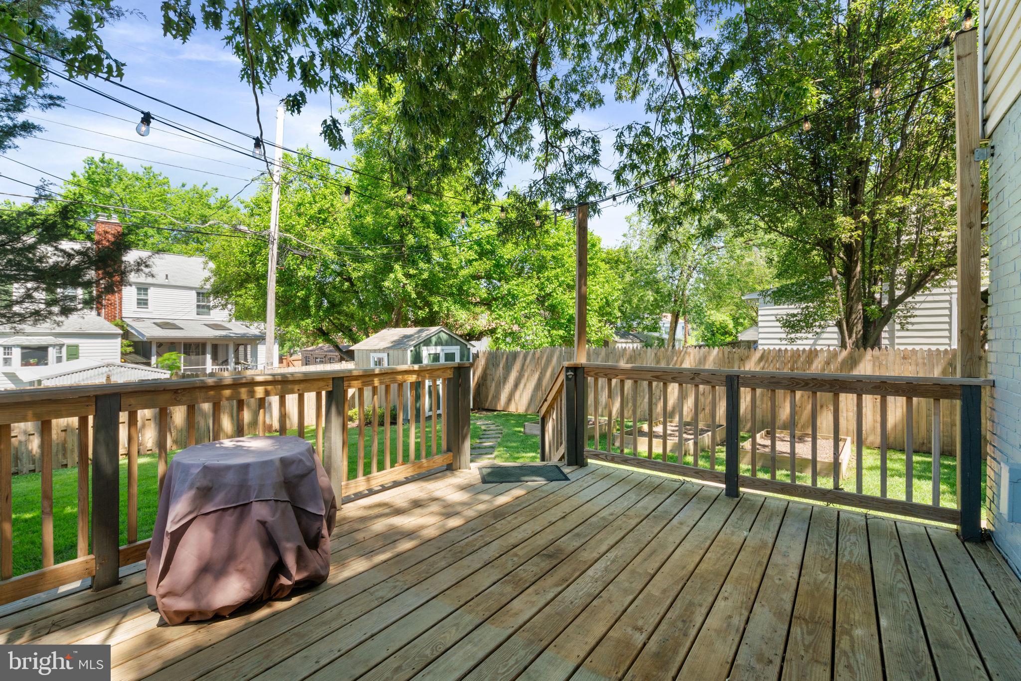 6002 WILLIAMSBURG ROAD