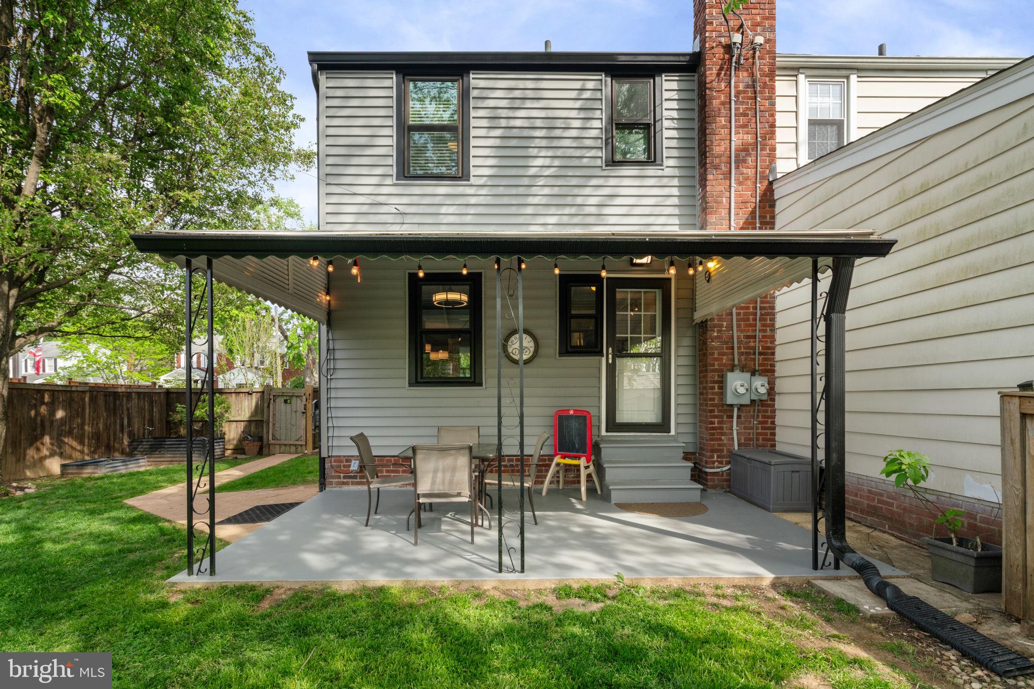5950 WILLIAMSBURG ROAD