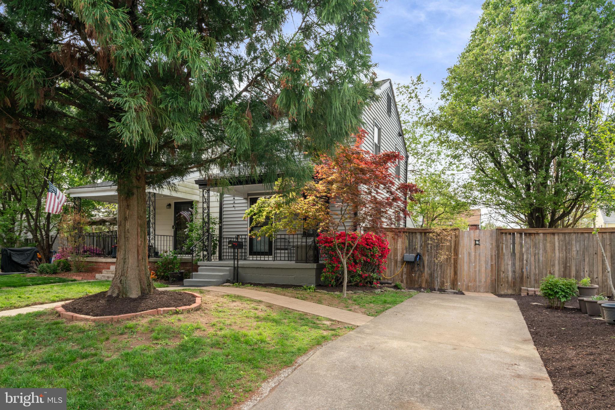 5950 WILLIAMSBURG ROAD