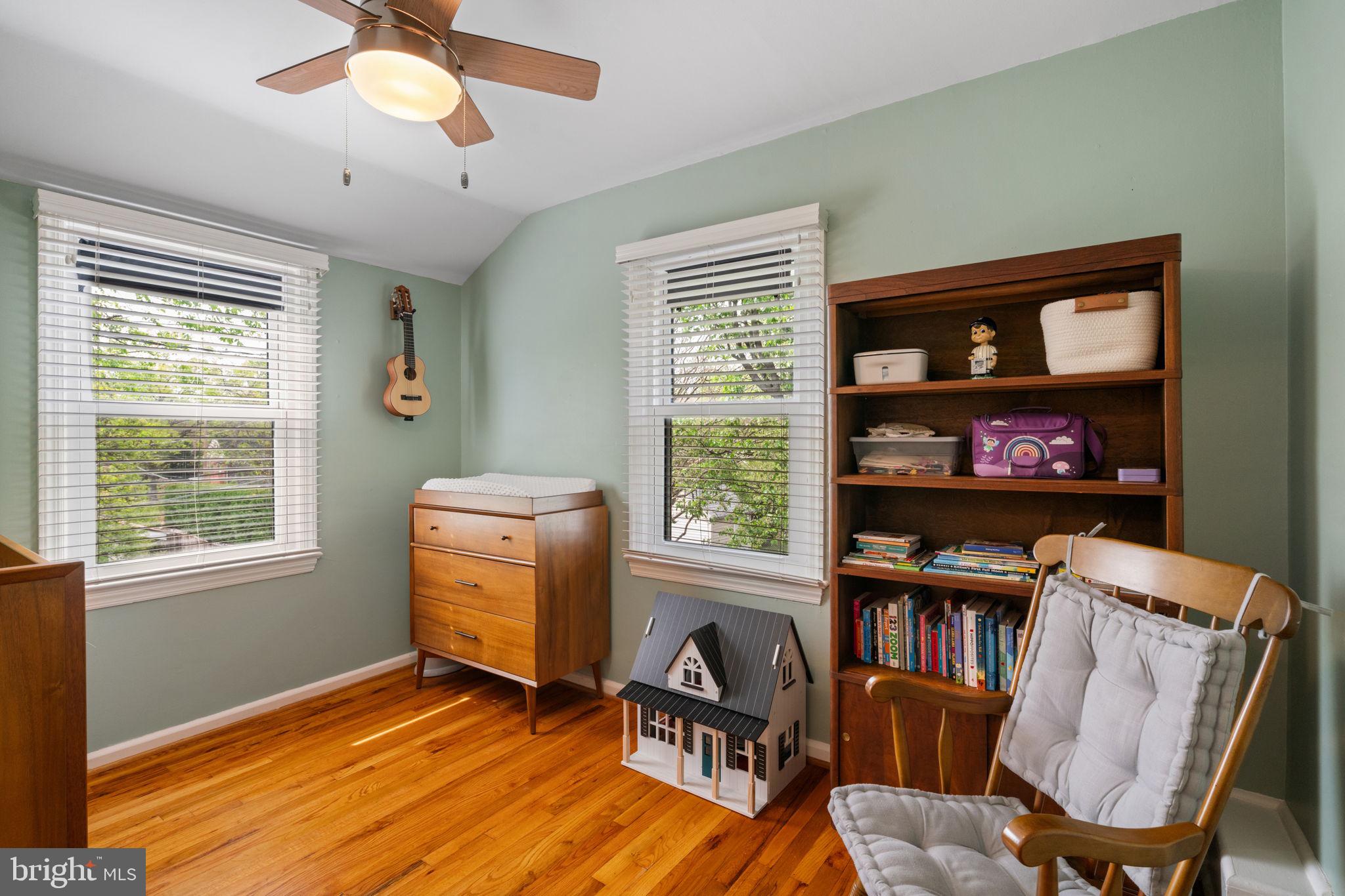 5950 WILLIAMSBURG ROAD