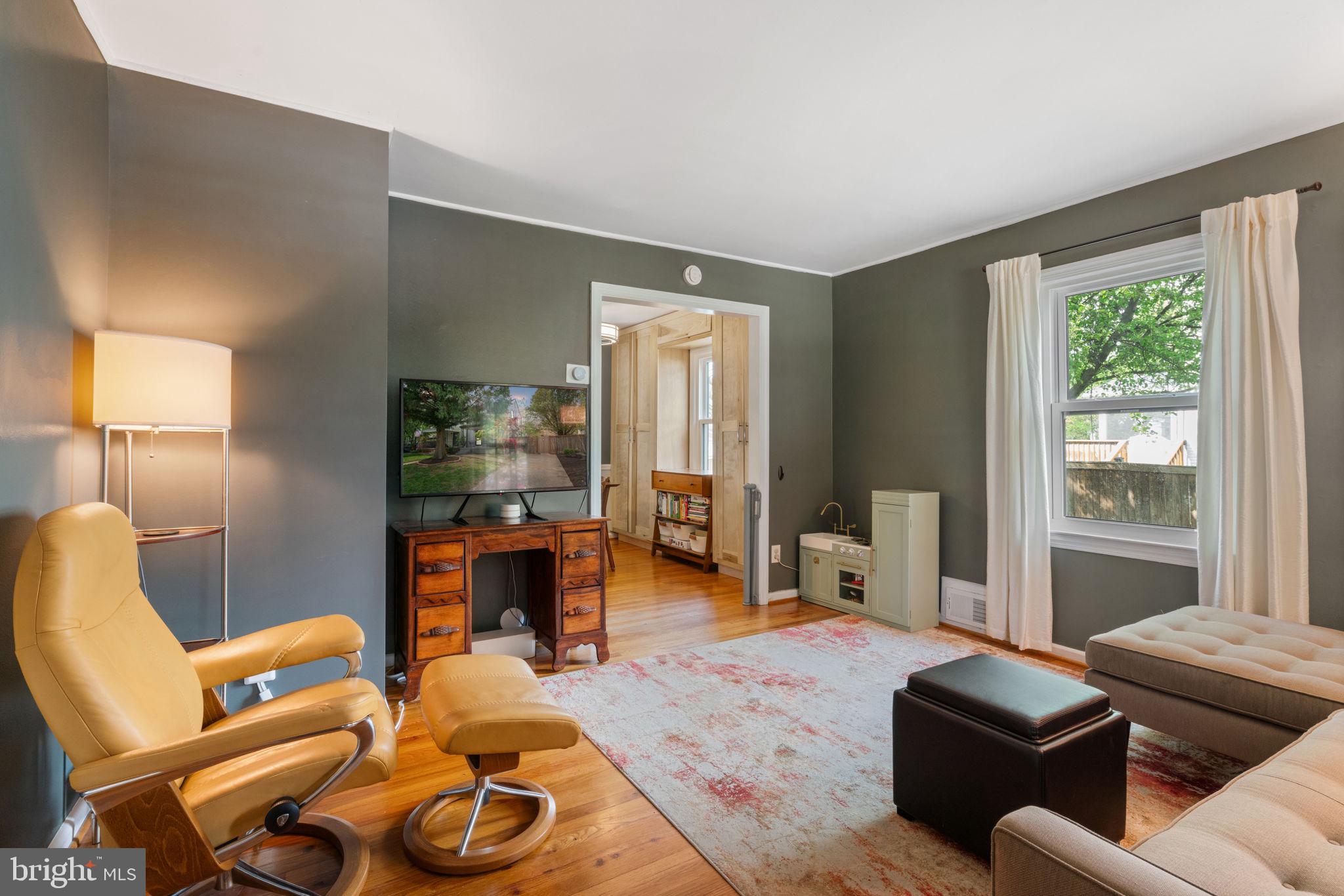 5950 WILLIAMSBURG ROAD