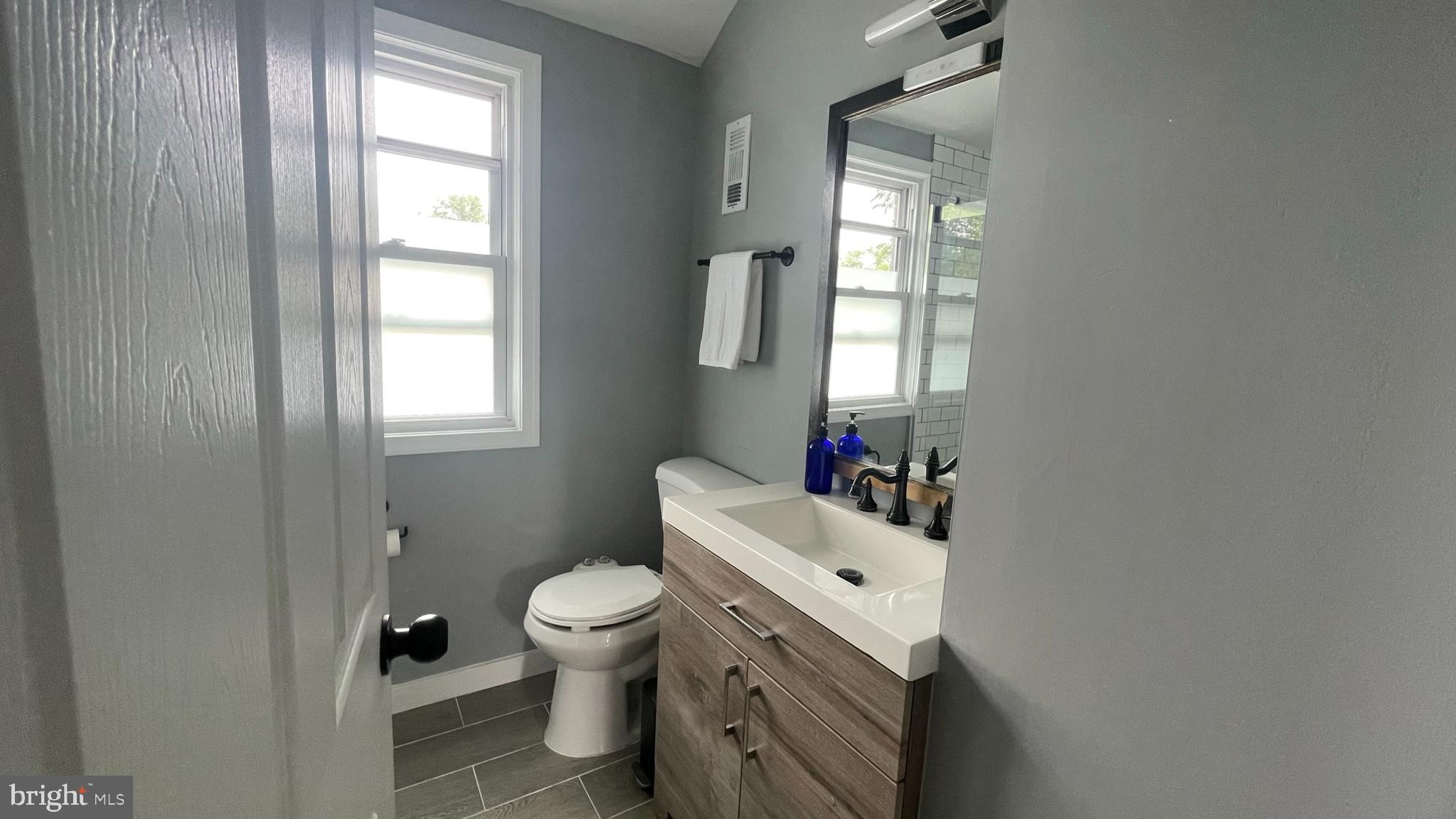 5951 WILLIAMSBURG ROAD