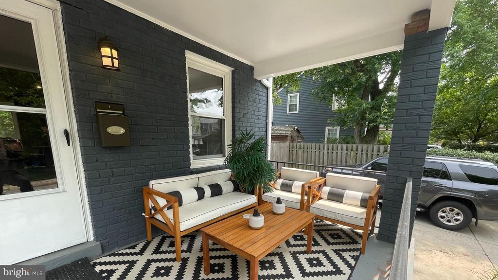 5951 WILLIAMSBURG ROAD