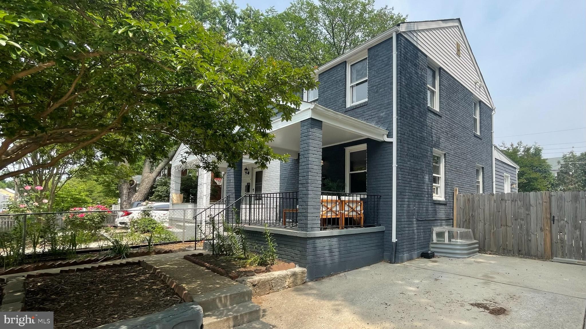 5951 WILLIAMSBURG ROAD