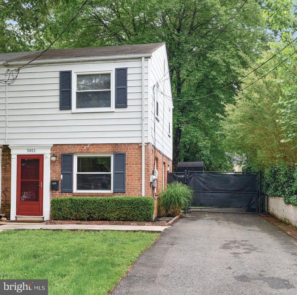 5811 BLAINE DRIVE