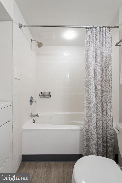 5909 EDGEHILL DRIVE
