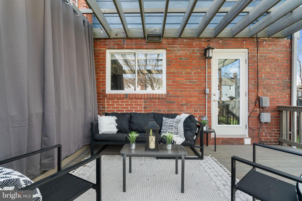 6021 WILLIAMSBURG ROAD