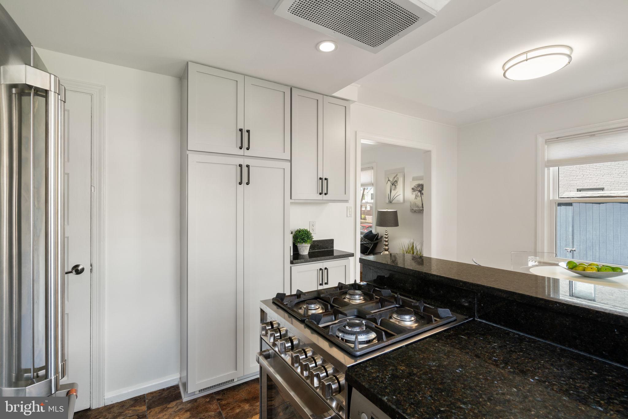 6021 WILLIAMSBURG ROAD