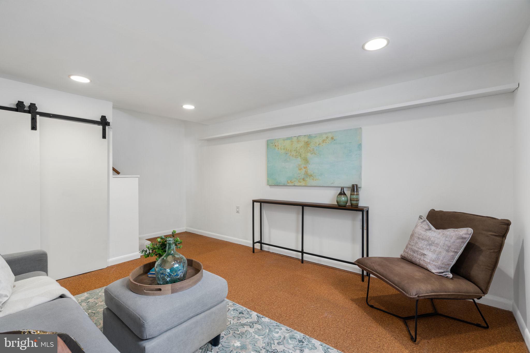 6021 WILLIAMSBURG ROAD