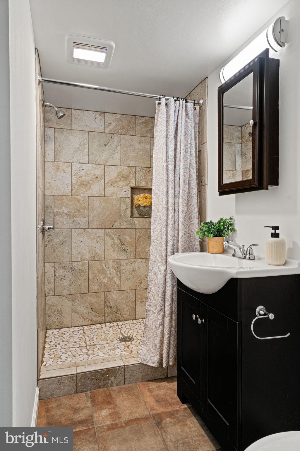 5939 MONTICELLO ROAD