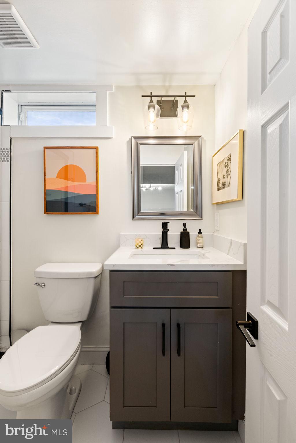 6106 N KINGS HIGHWAY