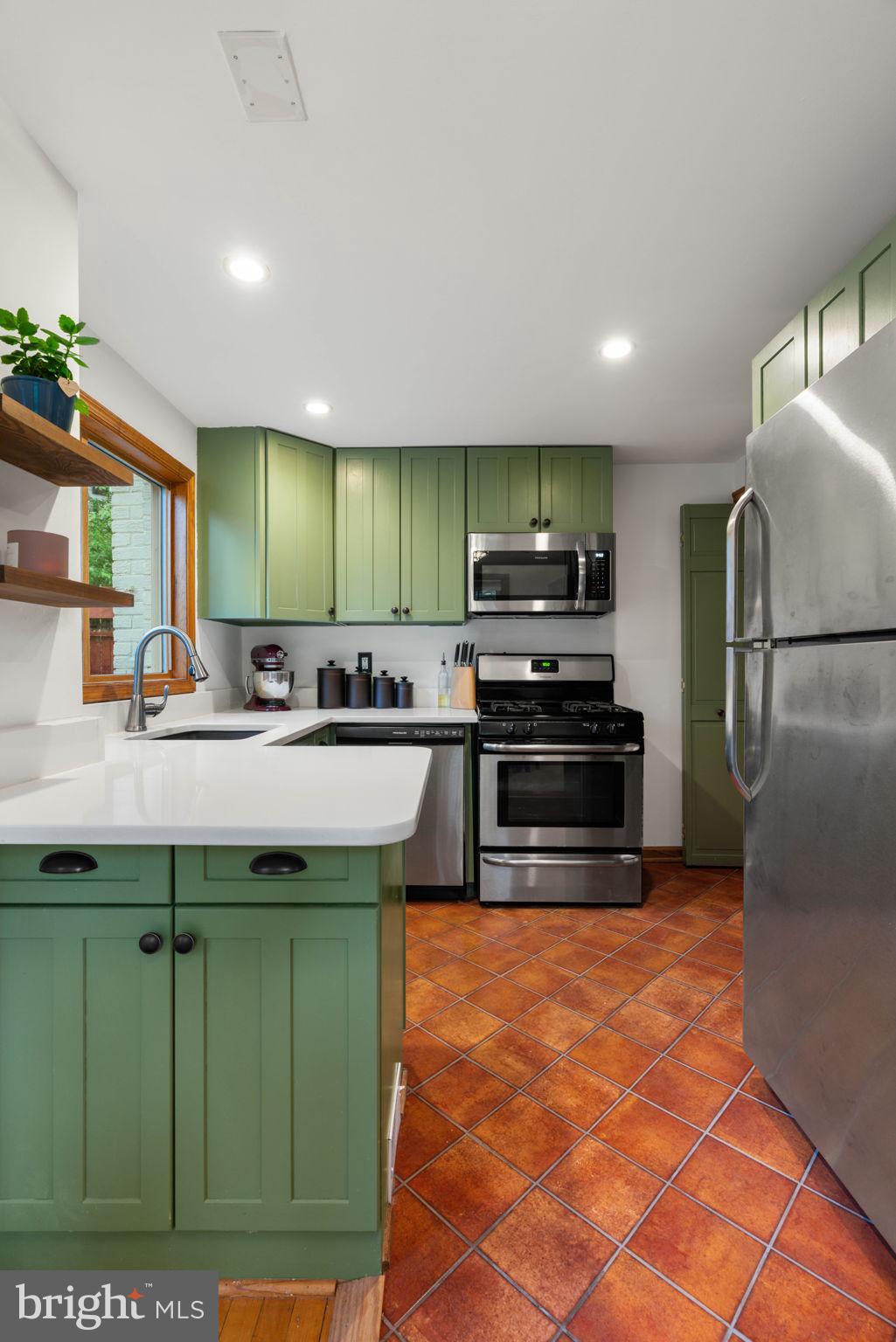 5823 MONTICELLO ROAD