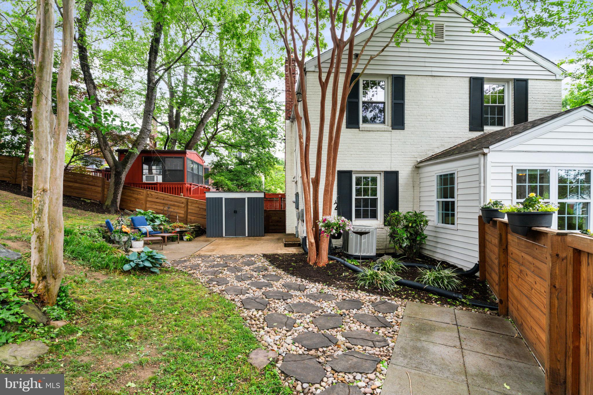 5823 MONTICELLO ROAD
