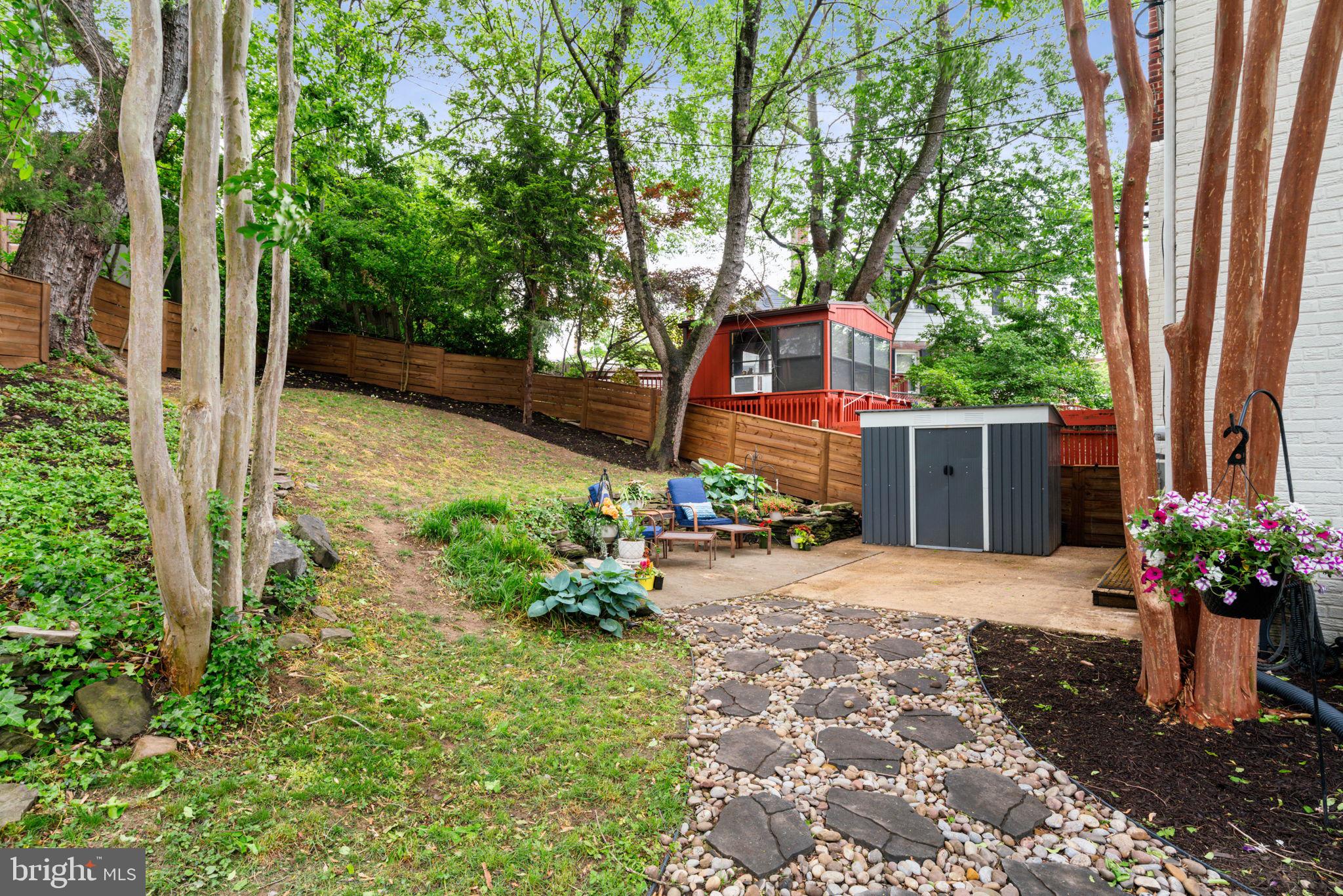 5823 MONTICELLO ROAD