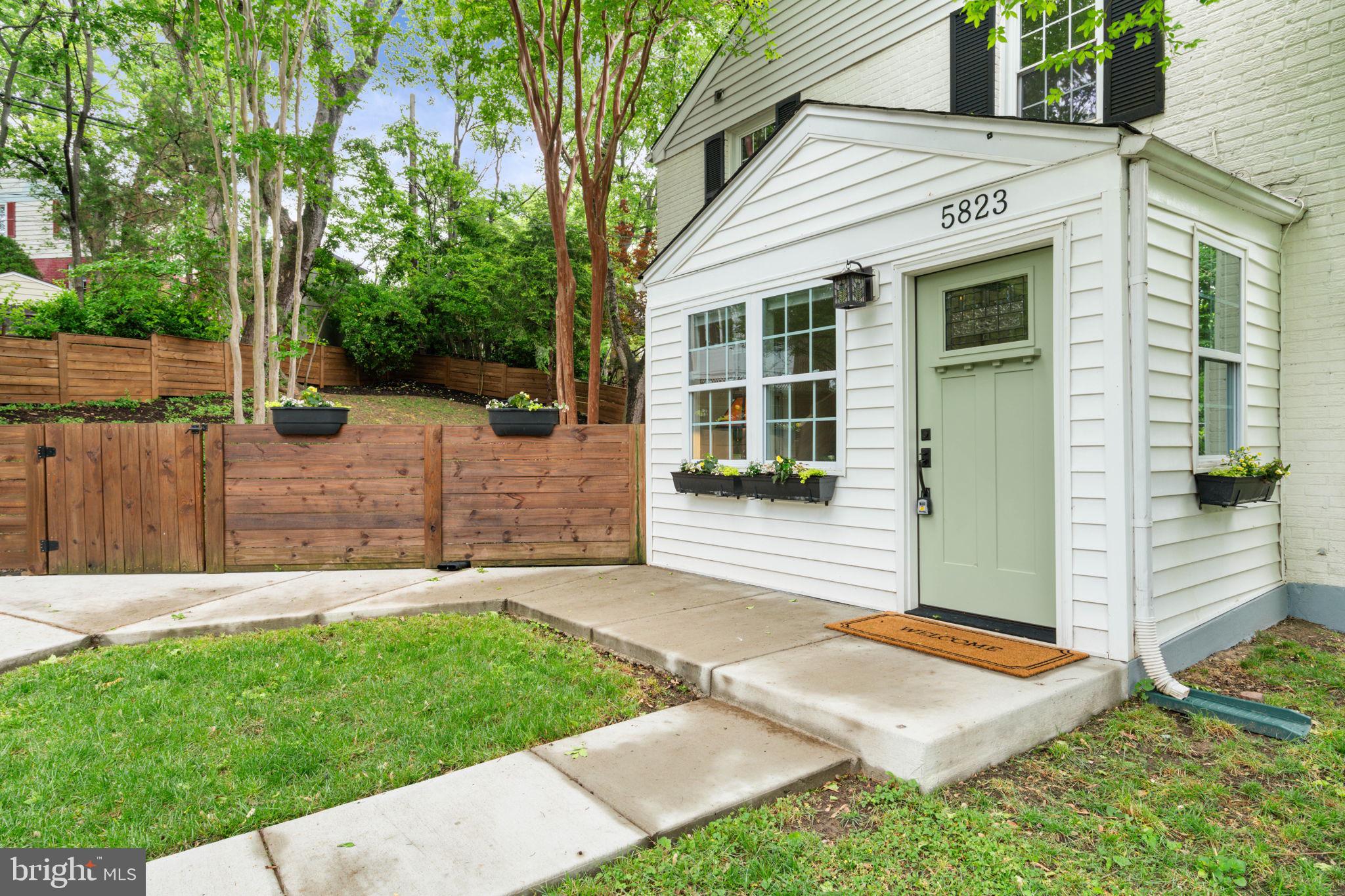 5823 MONTICELLO ROAD