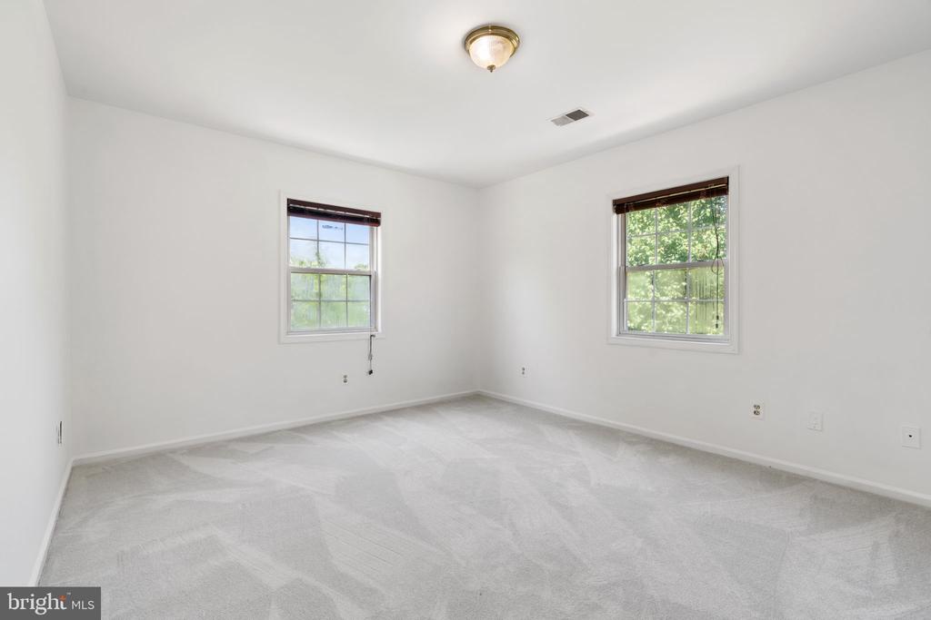 3600 OAKWOOD LANE