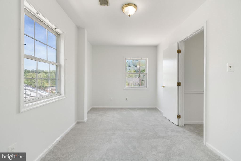 3600 OAKWOOD LANE