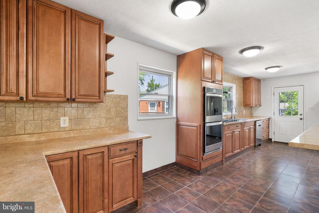 3600 OAKWOOD LANE