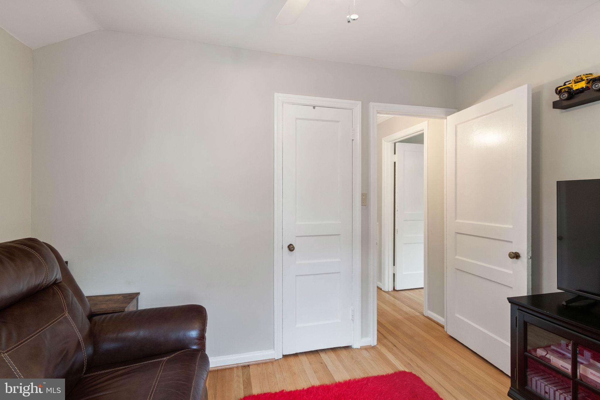5834 EDGEHILL DRIVE