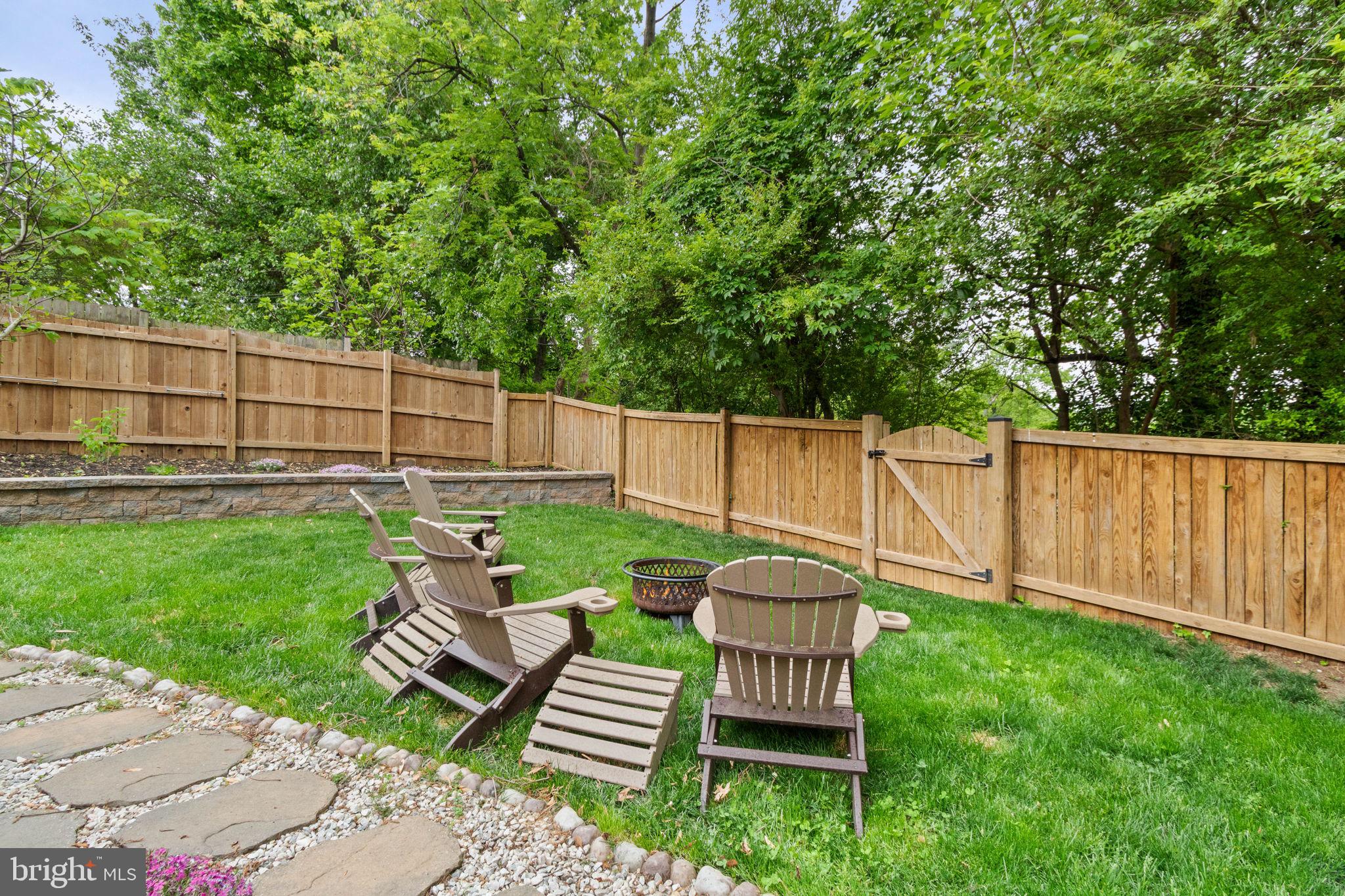 5834 EDGEHILL DRIVE